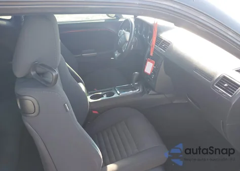 2013 Dodge Challenger R/T z USA, uszkodzony, nr VIN 2C3CDYBT5DH742388